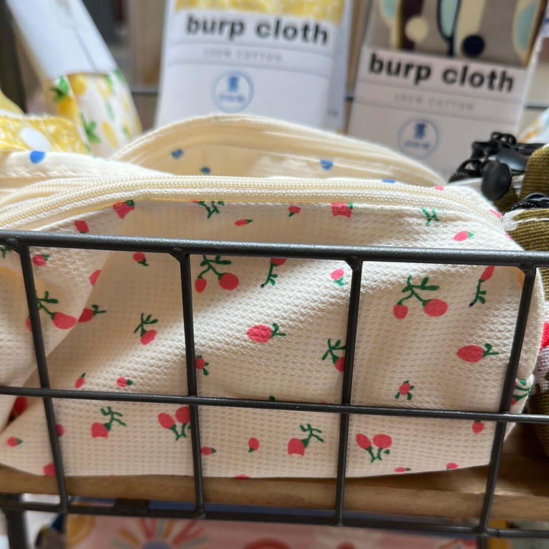 Simple Floral Zipper Case